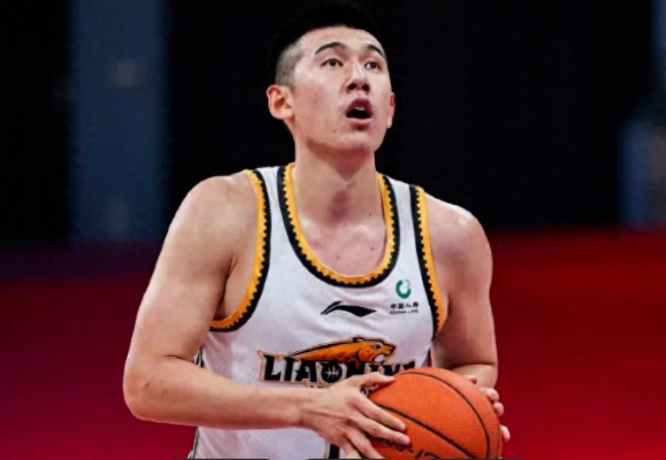 om, 每个赛季开, 张镇麟加盟