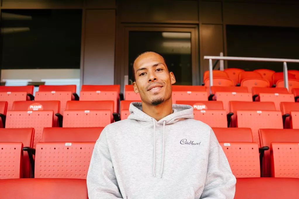 关于对埃基, 利物浦队长 关于对埃基, 利物浦队长